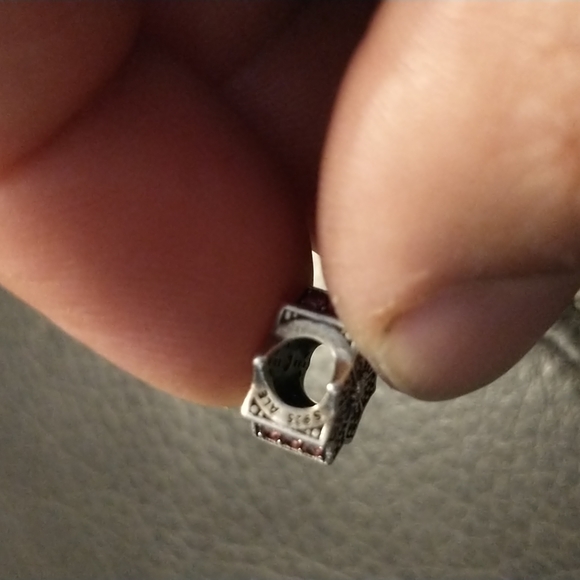 Christmas 🎄 Pandora  charm - Picture 4 of 4